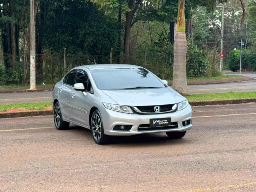 Honda Civic Sedan LXR 2.0 Flexone 16V Aut. 4p